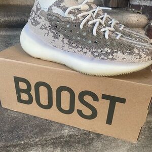 Yeezy boost 380 gz0473